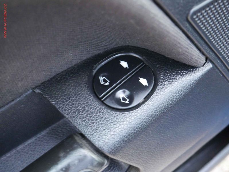 Ford Fusion (2009) 1.4i, AAC - fotka 15 z 17