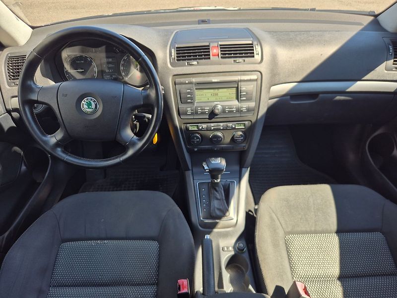 Škoda Octavia 2.0TDi 103kW AUTOMAT, nová STK - fotka 12 z 25