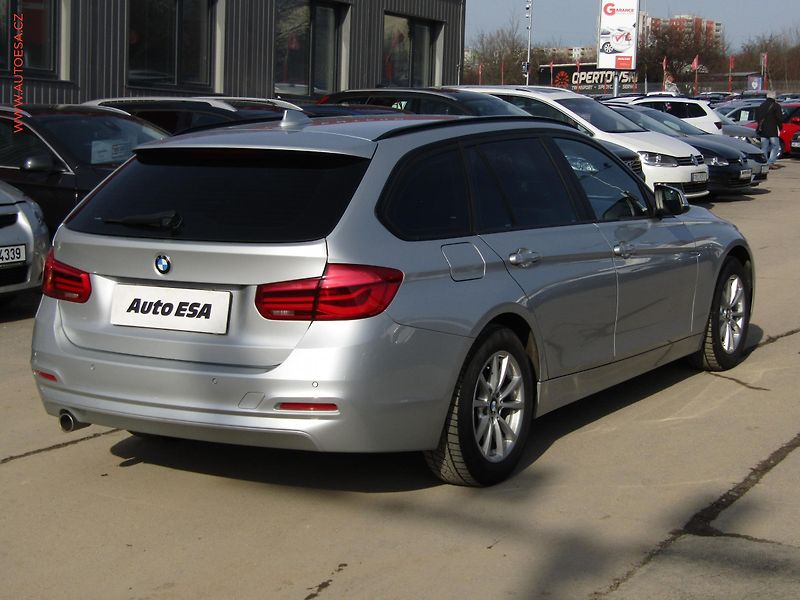 BMW Řada 3 (2016) 2.0 D 316d - fotka 4 z 16