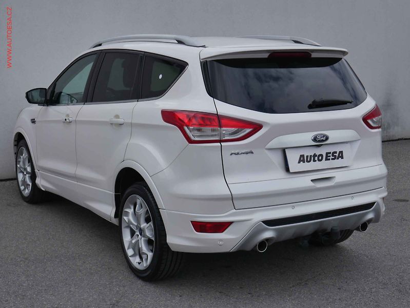 Ford Kuga (2014) 2.0TDCi 4x4, AT, xenon - fotka 6 z 15