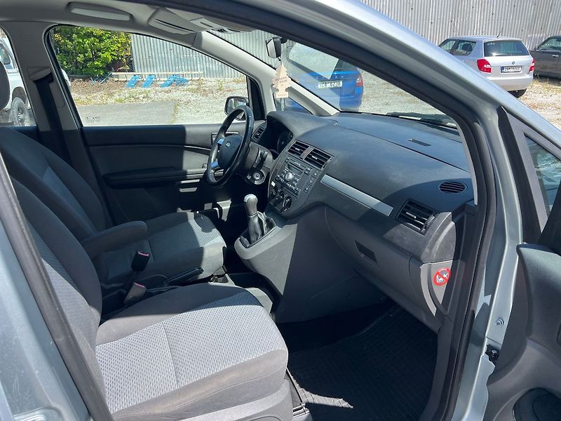 Ford C-MAX 1.8i - fotka 7 z 15