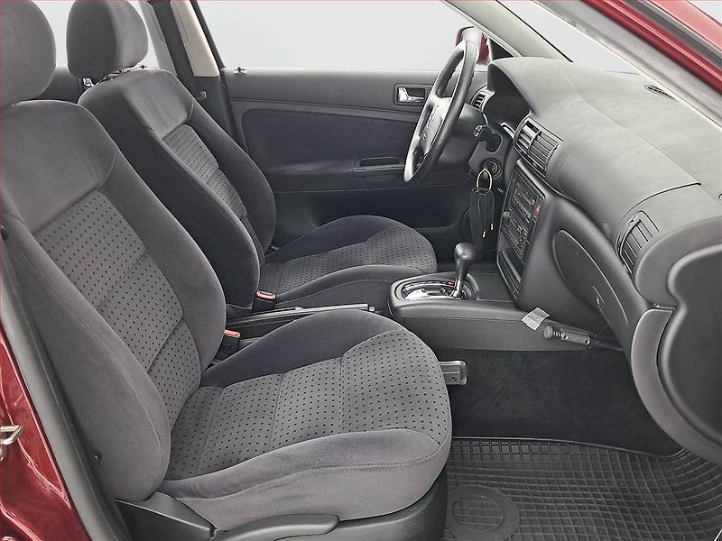 Volkswagen Passat (1999) 1.8 T, Automat, Serv.kniha - fotka 9 z 15