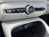 Volvo XC40 2.0 T4 4X4 360K KŮŽE ČR DPH! - náhled 30