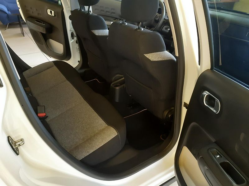 Citroën C3 1.2 i PureTech DigiKlima - fotka 20 z 22