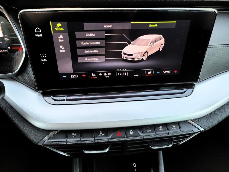 Škoda Octavia 1,0 TSI,CLEVER,LED,VÝHŘEV,NAVI - fotka 34 z 50