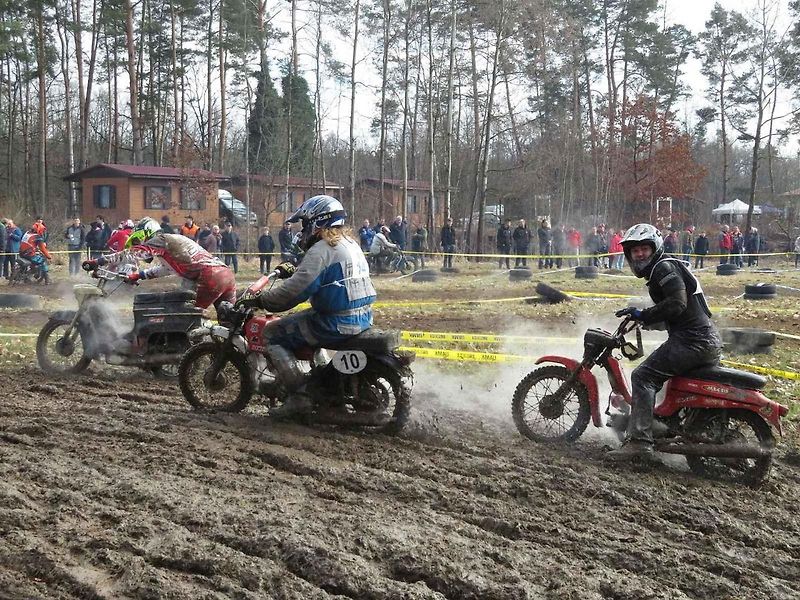 V Autokempu Karvánky v Soběslavi na Táborsku se v sobotu 17. února 2024 jel oblíbený závod Off-road fichtel day.