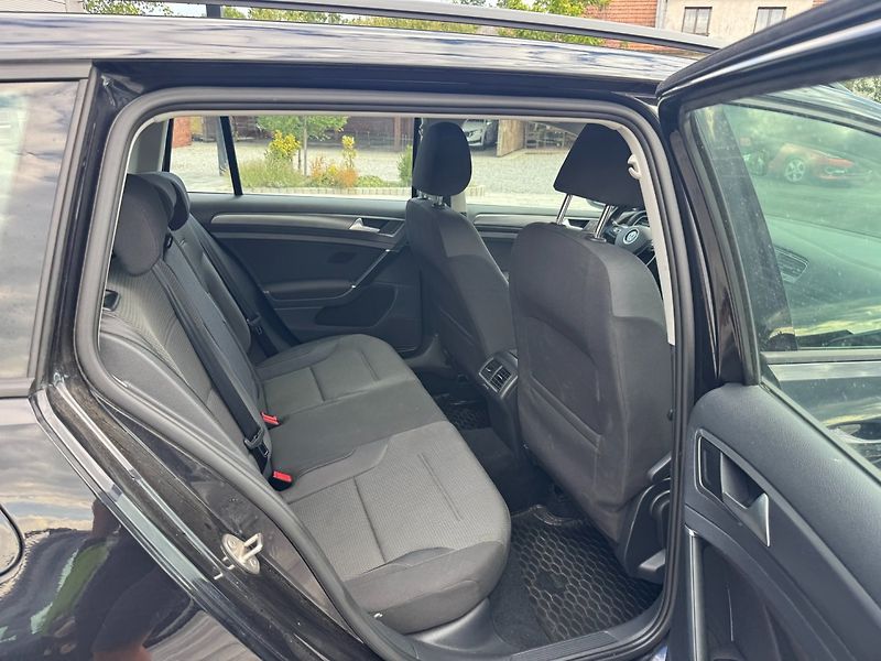 Volkswagen Golf Variant (2017) Comfortline 2.0 TDI 110kW - fotka 26 z 30