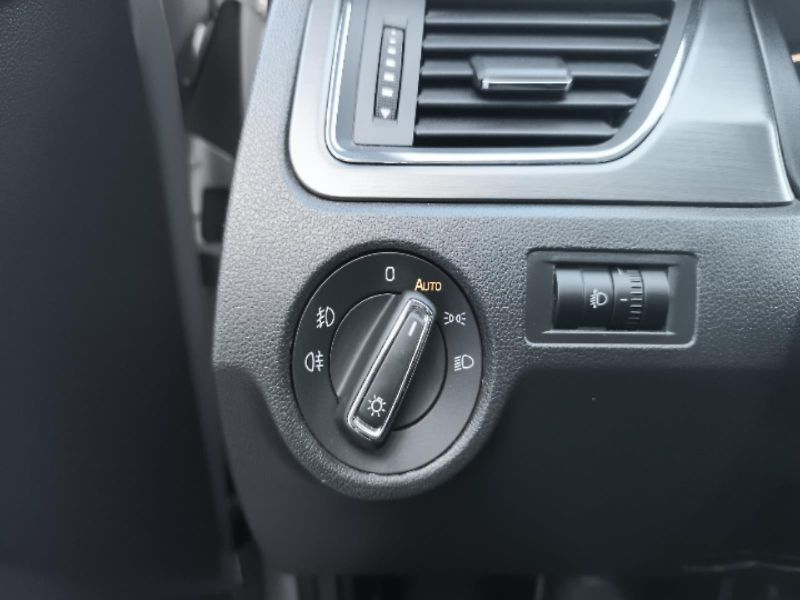 Škoda Rapid Spaceback StylePlus 1.0TSI . - fotka 17 z 24
