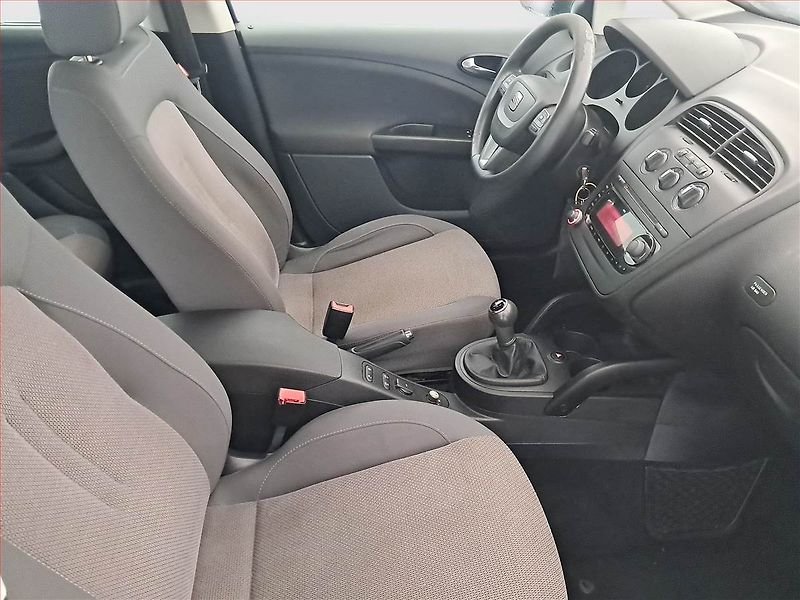 Seat Altea (2010) 1.9 TDI, 4X4, Tempomat - fotka 9 z 16