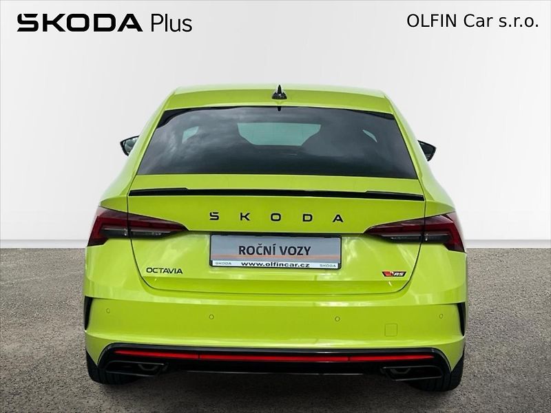 Škoda Octavia 2,0 TSi 195kW 7DSG  IV. RS - fotka 9 z 31