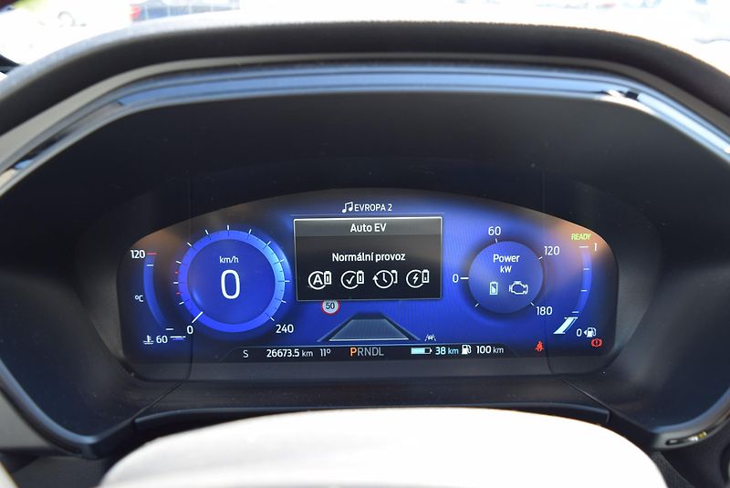 Ford Kuga (2022) 2.5 DURATEC PHEV 112kw e-CVT - fotka 42 z 50