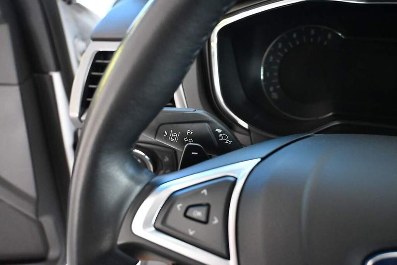 Ford Mondeo (2022) 2.0 LED SONY 140 KW Tažné 8AT - fotka 14 z 33