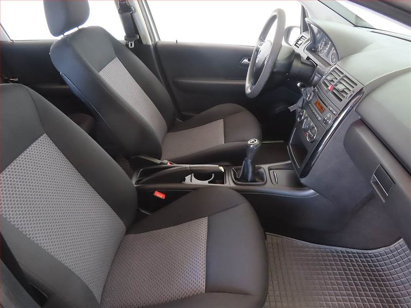 Mercedes-Benz Třídy A (2008) A 150 , po STK, servisované - fotka 9 z 13