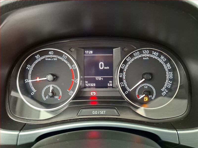 Škoda Fabia (2018) Ambition 1.0 TSI, ČR,1.maj - fotka 11 z 13