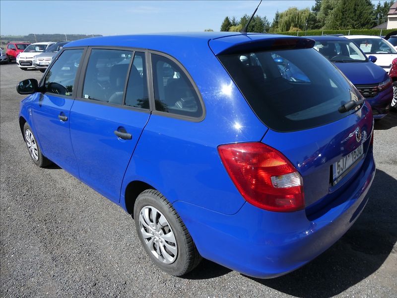 Škoda Fabia 1,2 HTP klimatizace - fotka 5 z 28