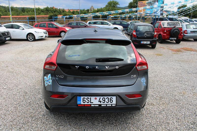 Volvo V40 (2012) 1,6D2 KLIMA TEMPOMAT EL.OKNA - fotka 6 z 16