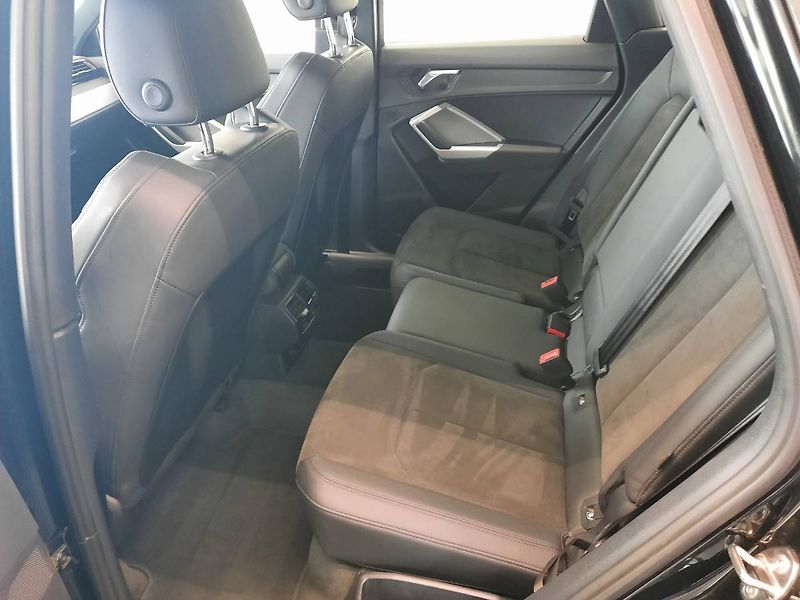 Audi Q3 (2022) 35 TDI quattro (110kW/150k) S - fotka 9 z 21