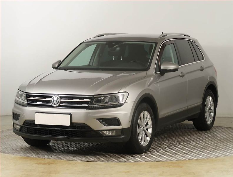 Volkswagen Tiguan (2020) 1.5 TSI, ČR,1.maj, Serv.kniha - fotka 2 z 23