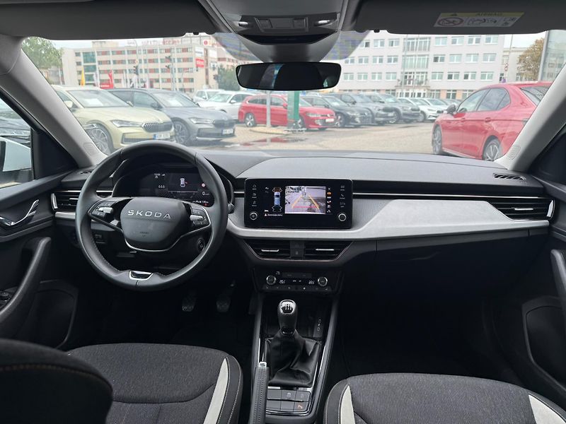 Škoda Scala Top Selection 1.5 TSI 110kw - fotka 5 z 24