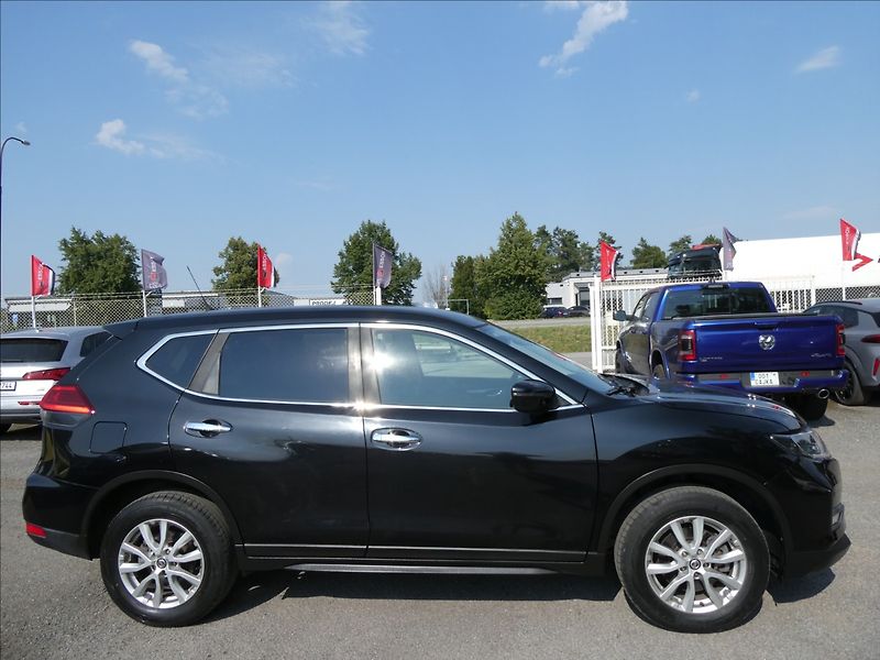 Nissan X-Trail 2,0 dCi 130kW 4x4 DPH, ČR - fotka 12 z 41