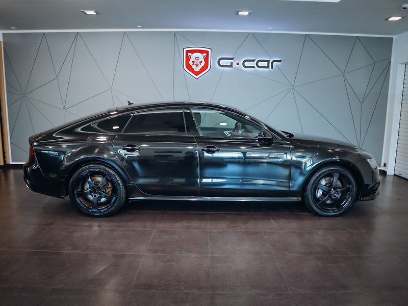 Audi A7 3.0TDI 200kW S-line ACC Vzduch - fotka 3 z 29