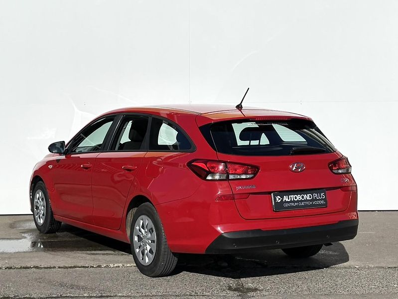 Hyundai i30 1.4 CVVT 73kW Start - fotka 7 z 18