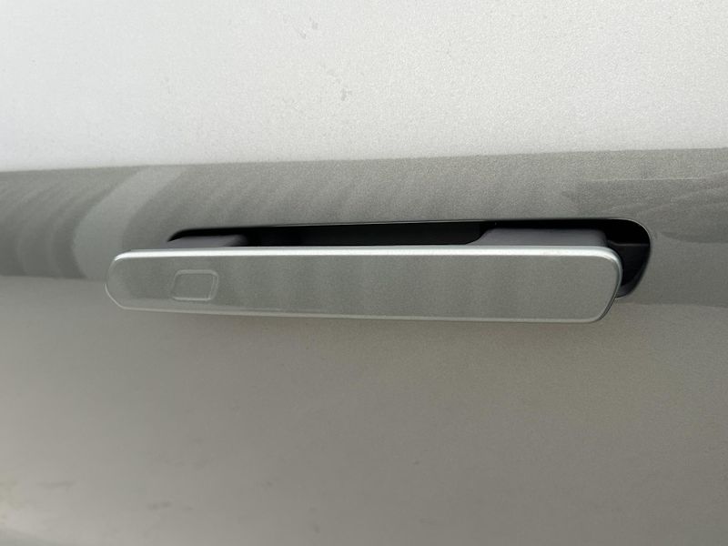 Lynk & Co 08 (2026) MORE PHEV - fotka 17 z 53