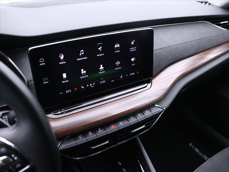 Škoda Octavia Scout 2,0 TDI 147kW 4x4 Tažné - fotka 21 z 32