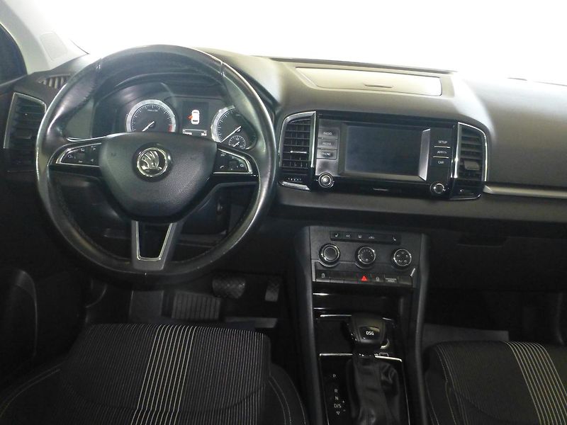Škoda Karoq (2018) 1,6TDI*PARK.S**ALU***VYHŘ.SED. - fotka 17 z 26