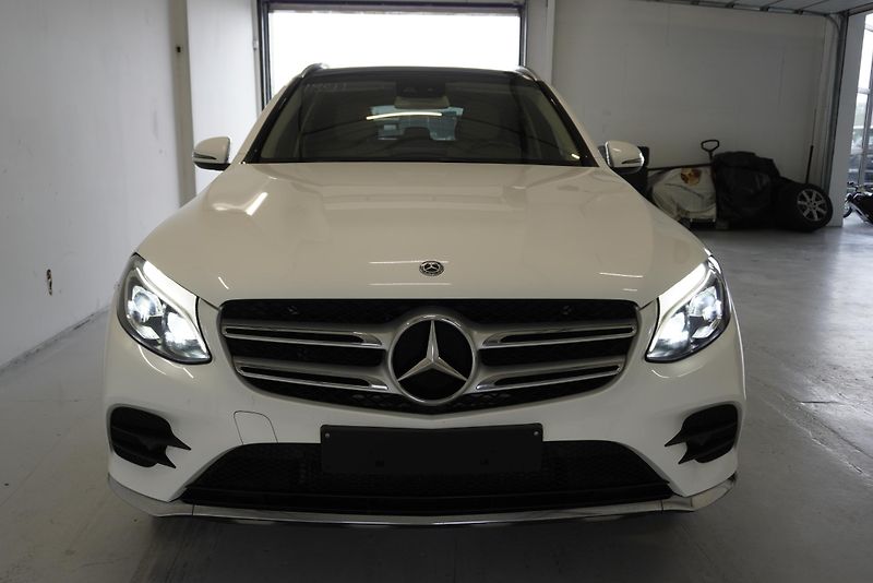 Mercedes-Benz GLC (2018) GLC300 2,0I 4MATIC AMG PACKET - fotka 2 z 27