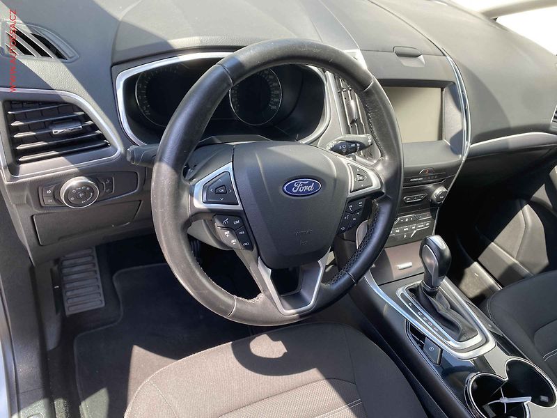 Ford Galaxy (2016) 2.0TDCi, Automat - fotka 12 z 16