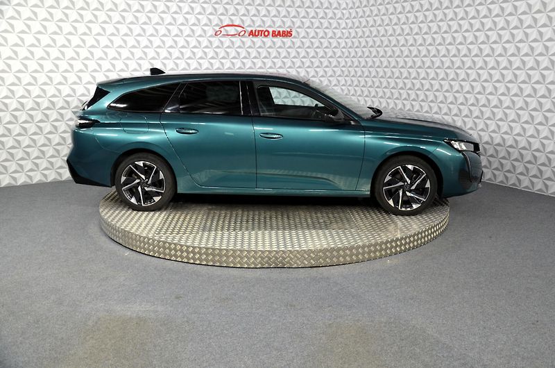 Peugeot 308 (2023) 1.2PT 130 Allure Pack AT - fotka 4 z 21