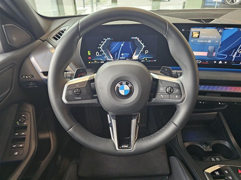 BMW Řada 1 118d - fotka 23 z 31