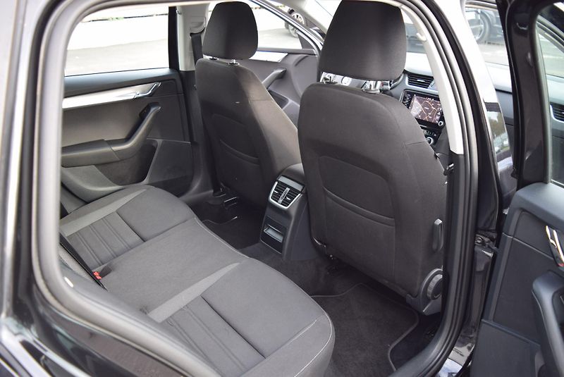 Škoda Octavia (2018) 1.4TSI 110kw AMBITION NAVI APP - fotka 39 z 47