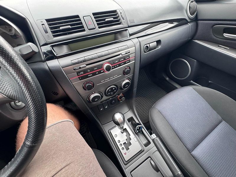 Mazda 3 (2007) AUTOMAT 1,6 77 KW KILOMETRY - fotka 28 z 45