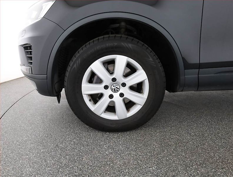 Volkswagen Touareg (2015) 3.0 TDI, 4X4, Automat, Navi - fotka 20 z 20