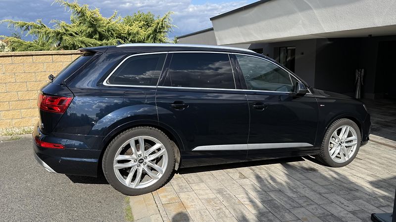 Audi Q7 (2016) HUD, Noční vidění, S-line - fotka 9 z 24