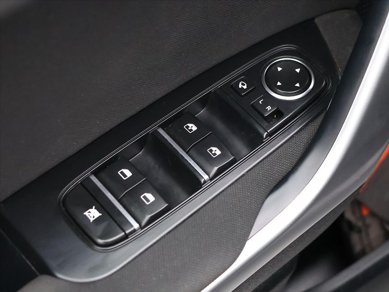 Kia Ceed 1,4 T-GDI Fresh CZ - fotka 13 z 28