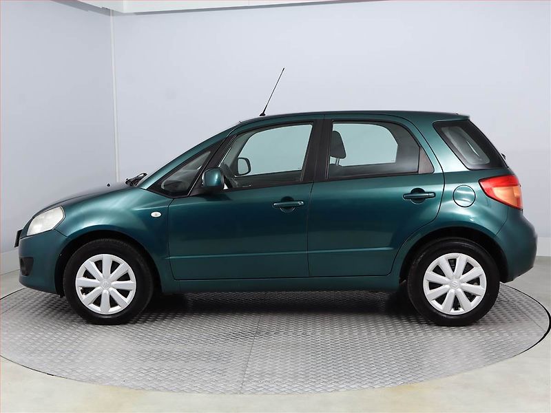 Suzuki SX4 (2008) 1.5 i - fotka 3 z 13