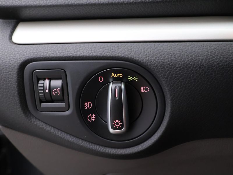 Seat Alhambra 2,0 TDI 125kW DSG Style DPH - fotka 14 z 33