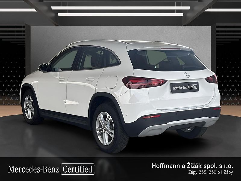 Mercedes-Benz GLA 220 4MATIC - fotka 7 z 20