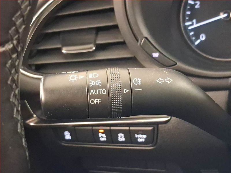 Mazda 3 (2021) 2.0 e-Skyactiv X - fotka 23 z 23