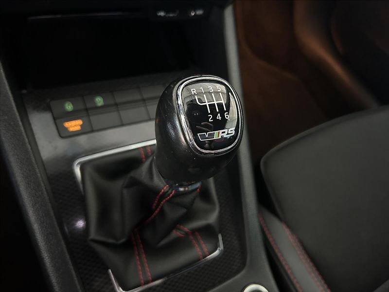 Škoda Octavia 2,0   TSI,RS,CHALLENGE,1.MAJIT - fotka 25 z 32