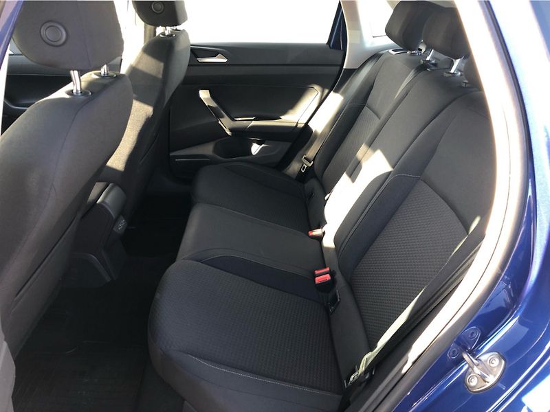 Volkswagen Polo 1,0 MPI - fotka 12 z 27