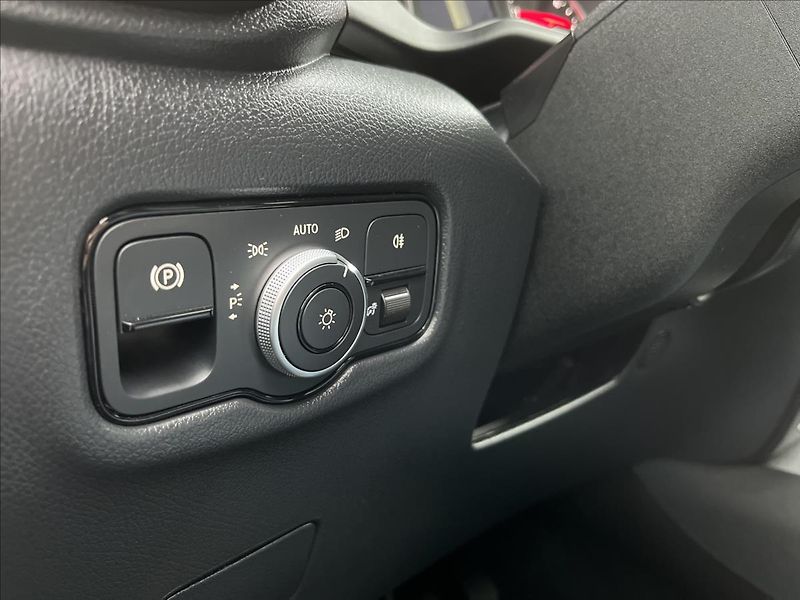 Mercedes-Benz Vito 119 CDI 4x4 Tourer SELECT - fotka 11 z 24