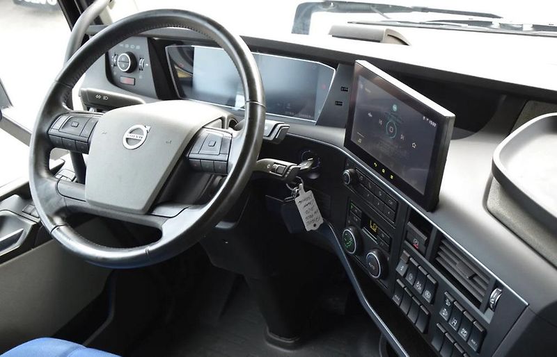 Volvo FH (2022) 500 XL tahač EURO 6 - fotka 10 z 19