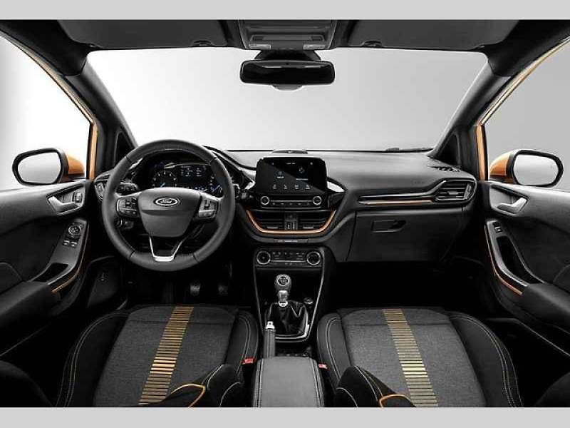 Ford Fiesta sesadil po sedmi letech, alespoň na jeden měsíc, z trůnu nejprodávanějšího evropského vozu VW Golf.