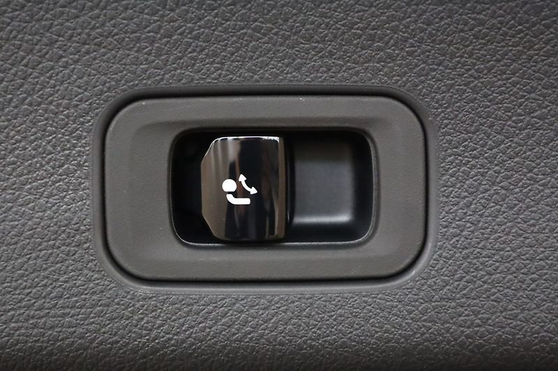 Mercedes-Benz GLC 220d 4M, DISTRONIC, Nezávislé - fotka 8 z 35