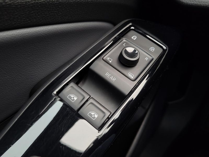 Volkswagen ID.4 PRO Performance 128kW - fotka 21 z 46