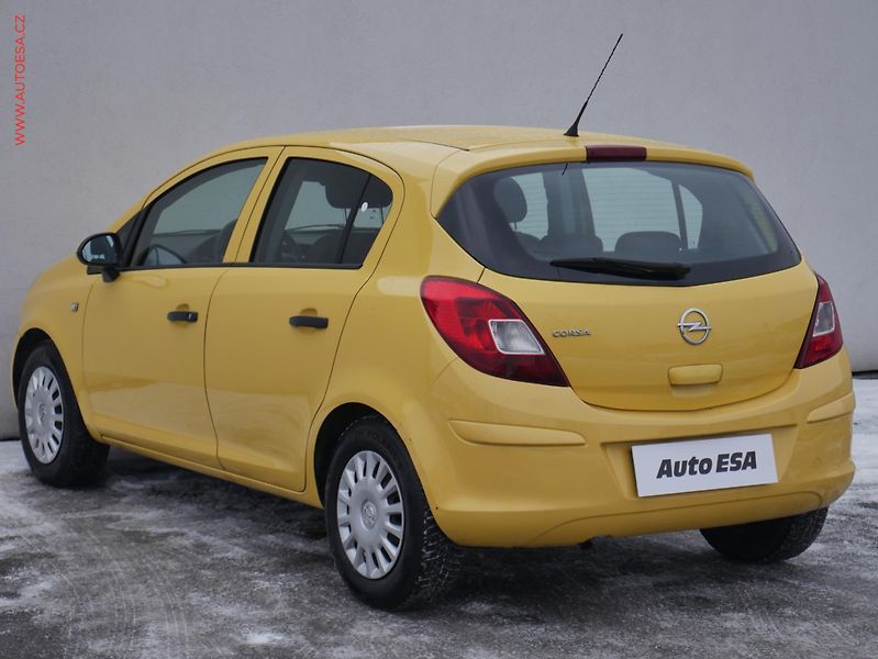 Opel Corsa (2014) 1.0i, 1.maj,ČR, Klima - fotka 6 z 17